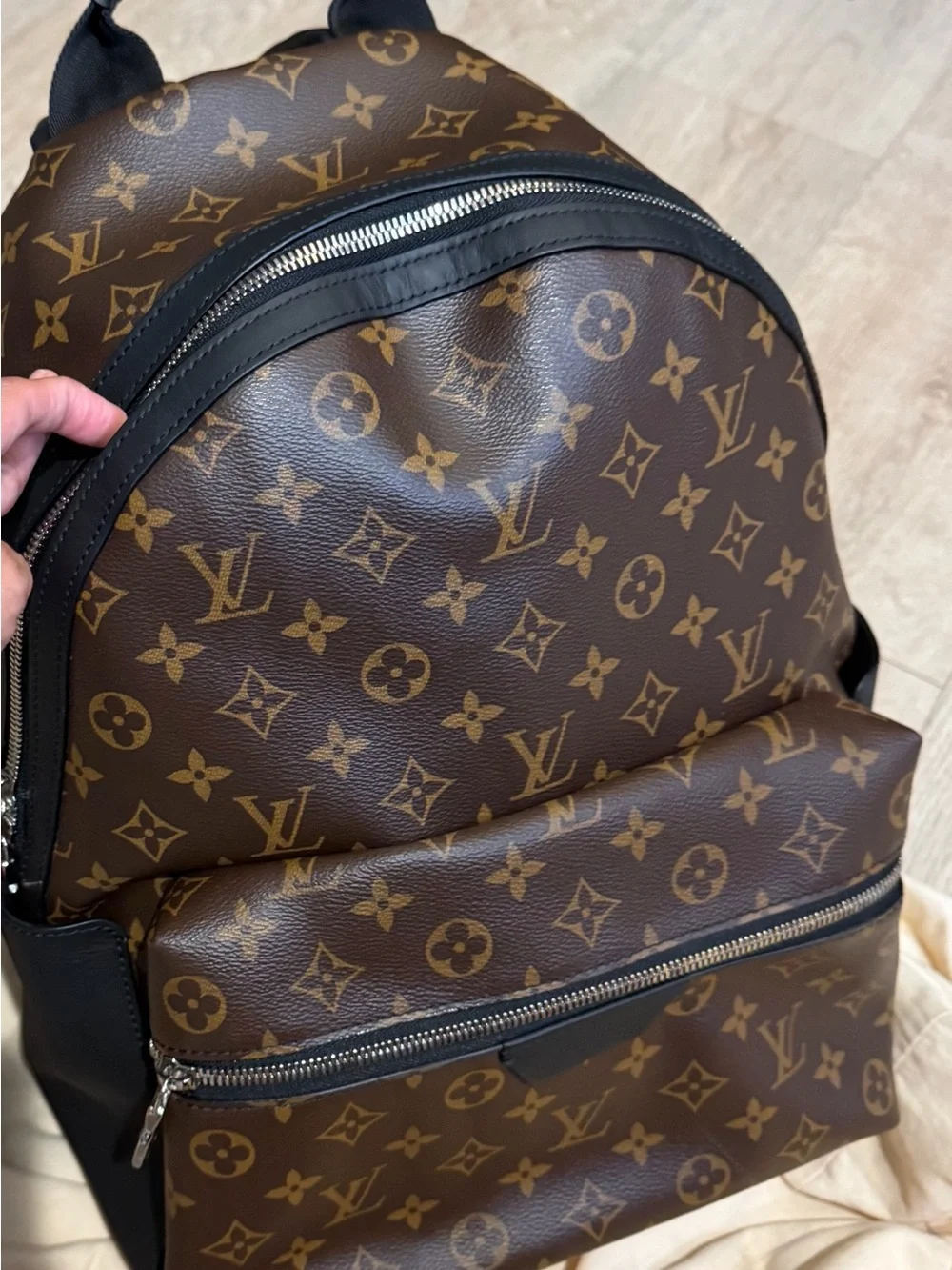 💯% Authentic Louis Vuitton Palm Spring Backpack